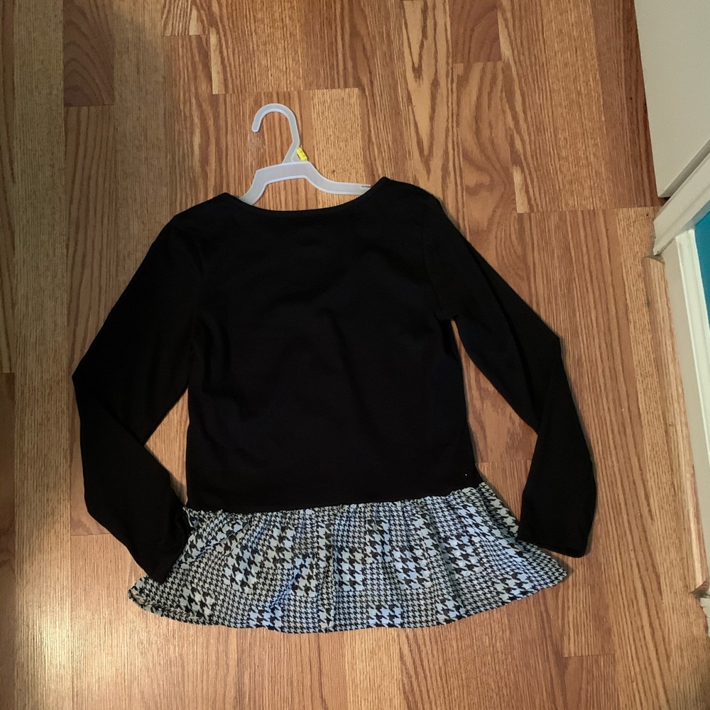 A beautiful shirt